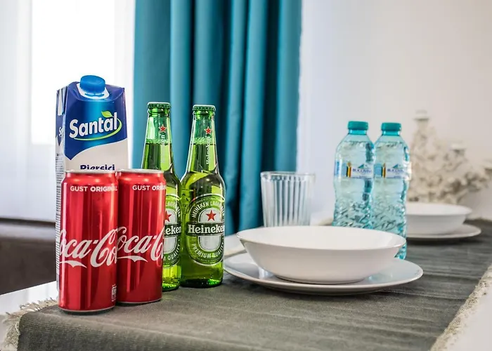 Sea Gem 2 - New, Stunning Views, And 200m To Mamaia