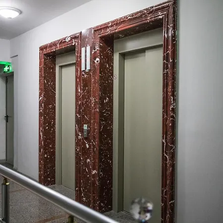 Sea Gem 2 - New, Stunning Views, And 200m To * Mamaia