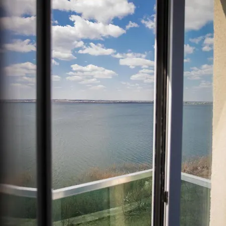 Sea Gem 2 - New, Stunning Views, And 200m To Apartment *
