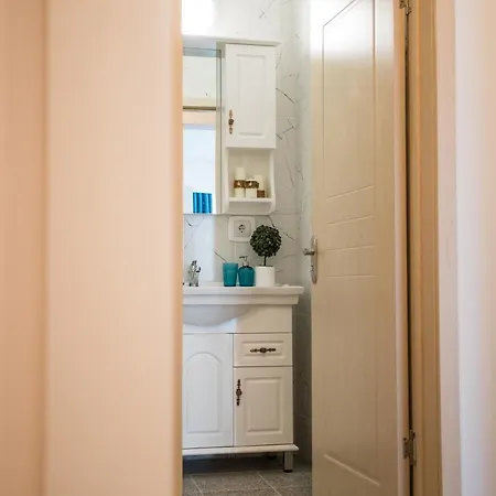 Sea Gem 2 - New, Stunning Views, And 200m To *