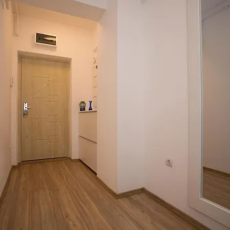 Sea Gem 2 - New, Stunning Views, And 200m To