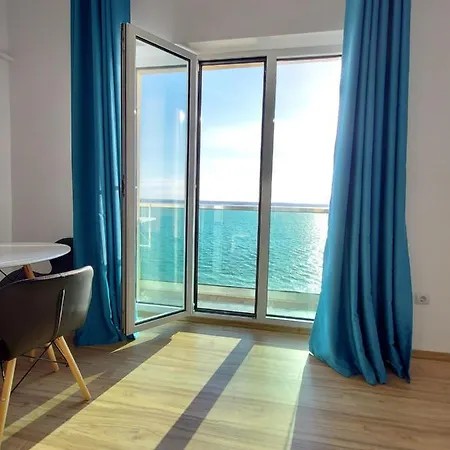 Sea Gem 2 - New, Stunning Views, And 200m To *