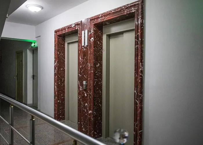 Sea Gem 2 - New, Stunning Views, And 200m To * Mamaia