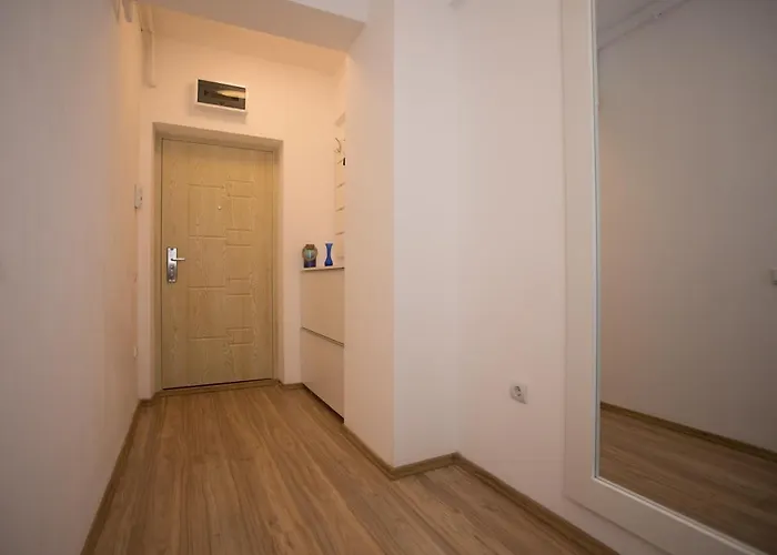 Sea Gem 2 - New, Stunning Views, And 200m To